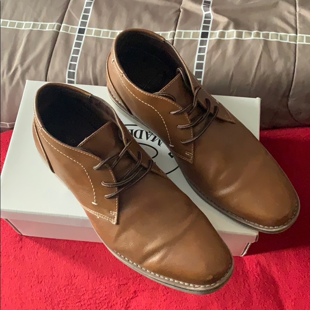 Business casual shoes